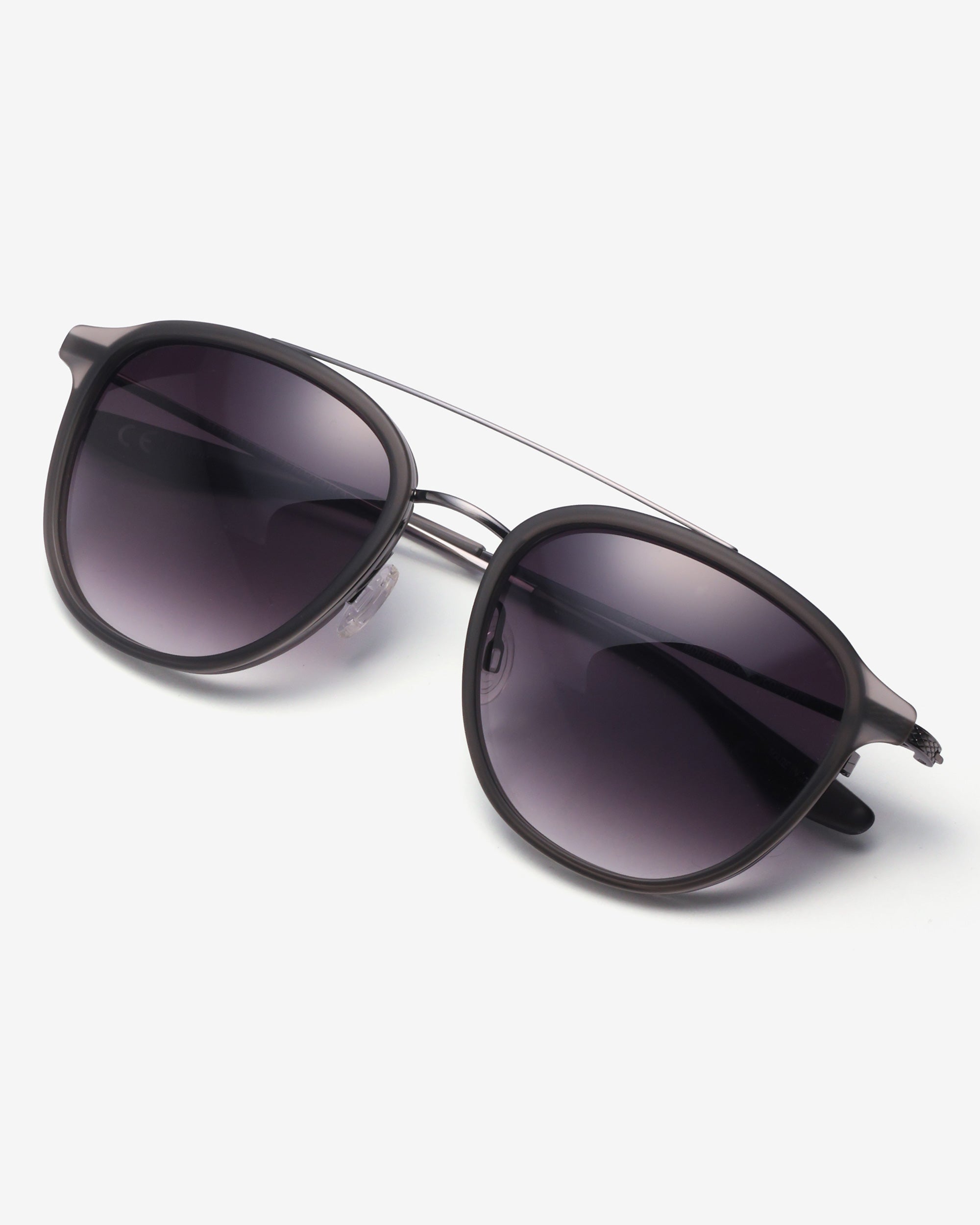 Barton Perreira Courtier 007 | Van Braam
