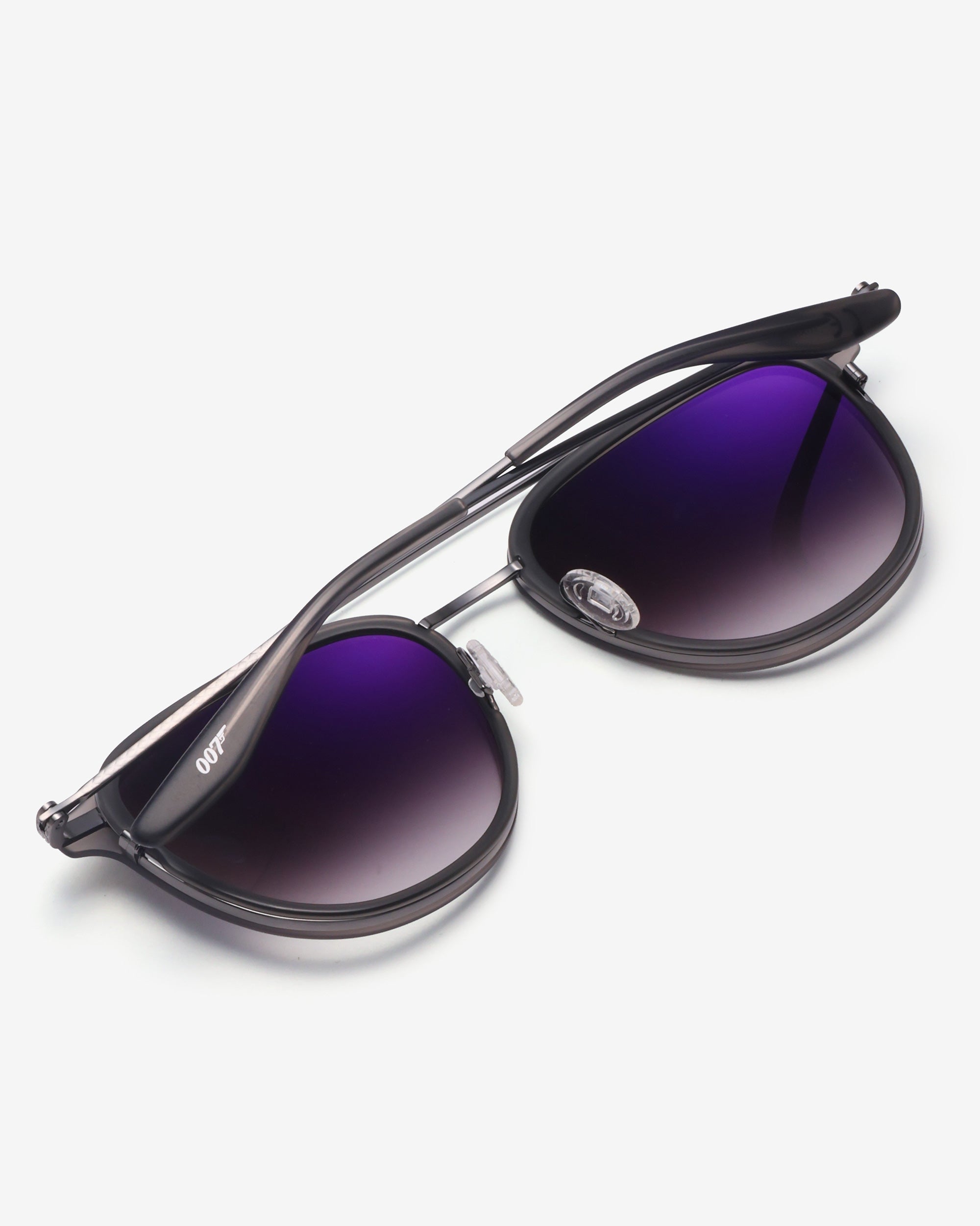 Barton Perreira Courtier 007