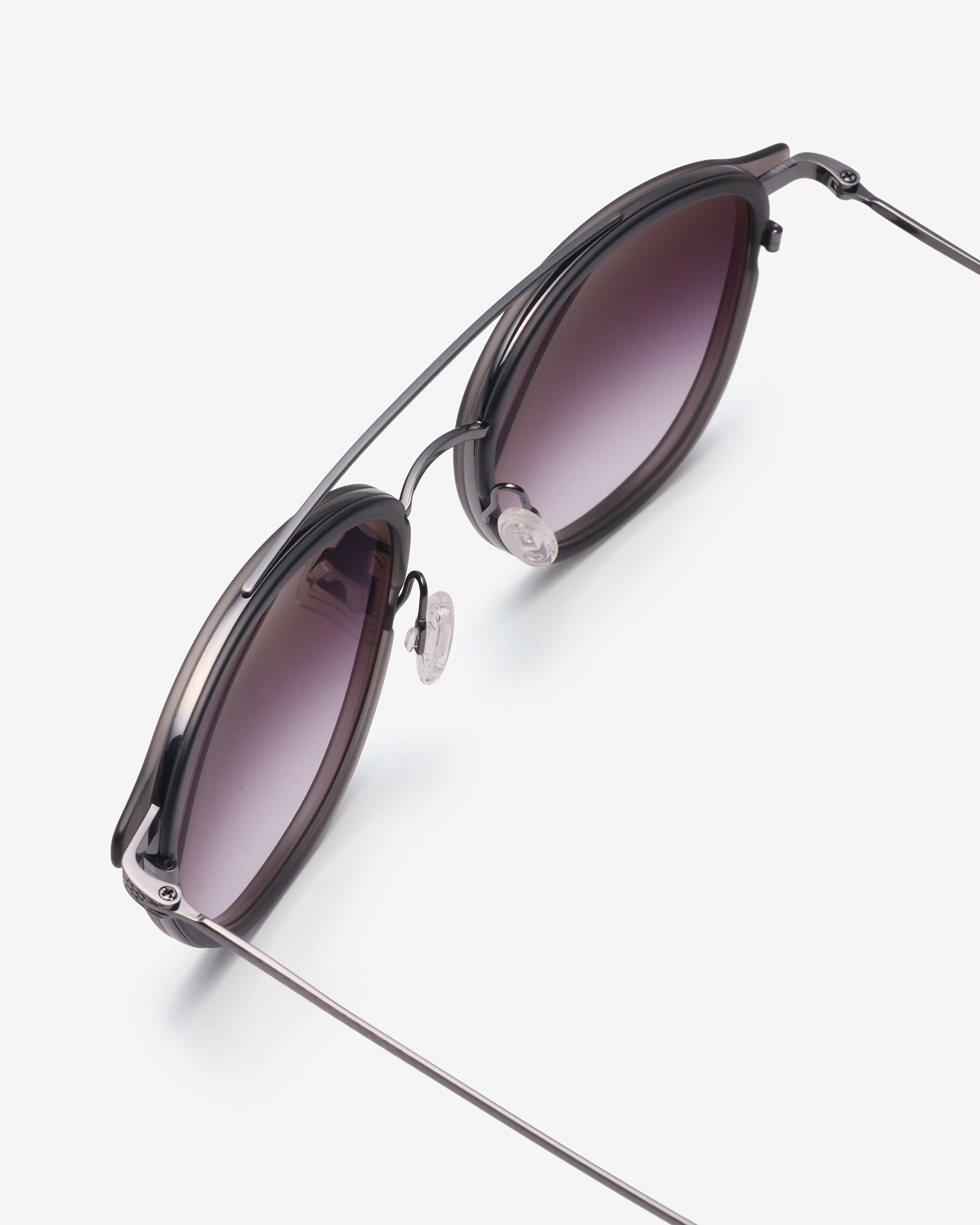 Barton Perreira Courtier 007