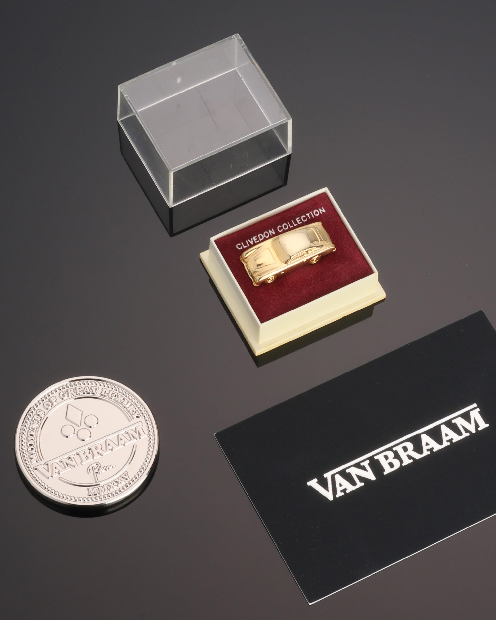 Clivedon Collection Aston Martin DB5 Pin